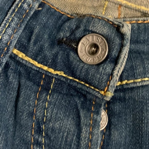 Evisu Jeans - Picture 5 of 10